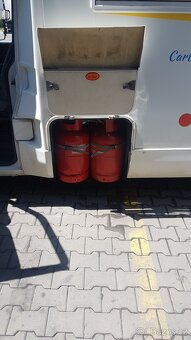 Obytný automobil VW T4 Carthago - 2