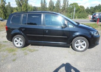 Volkswagen Touran 1,6 TDI 77 kW Historie 7 Míst nafta - 2