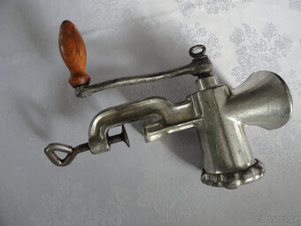 Mlýnek na maso 5 - 2