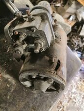 Starter 9 zubů Moskviče 412 - 2