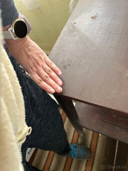 Police třeba do kuchyně - 2