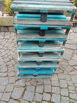 Dřevěné palety 80 x 60 x 16 cm. - 2