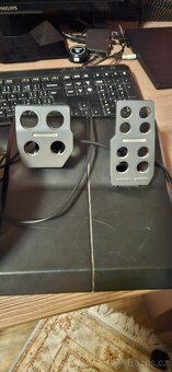 volant s pedály Logitech - 2
