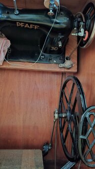 Skříňka, šicí stroj PRODÁNO - 2