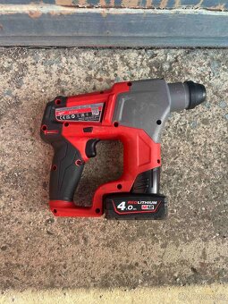 Milwaukee vrtací kladivo M12 - 2