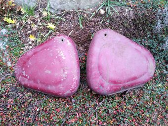 Nářaďový kastlík pérák - 2