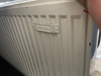 radiátor 2m dlouhý, nízký - 2