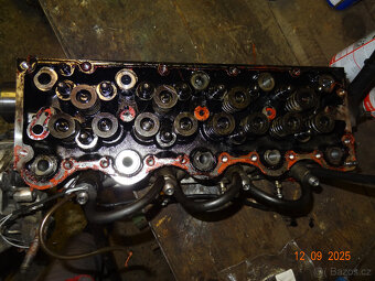 Hlava motoru 2.1 TD AMC908534 0 - 2