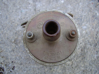 Škoda 120 sání, kryt kliky, cívka - 2
