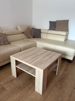 Stolek konferenční a jídelní - 2