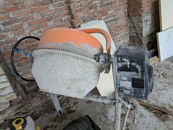 Stavební míchačka - 2