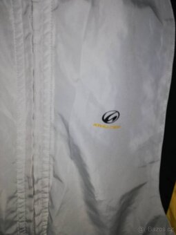 šustaková bunda vel.128 - 2