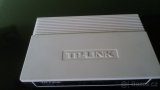 TP-LINK TL-R402M - 2