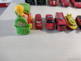 Různá autíčka - 2