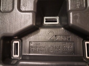 Podsedak do auta - 2