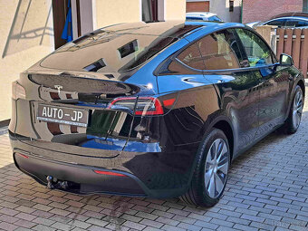 Tesla Model Y RWD Standard Range - 1901 - 2