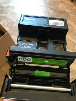 Polaroid 600 one step flash - 2