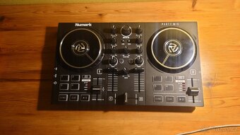 Prodám Numark PartyMix - 2