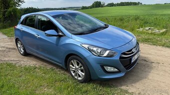 Hyundai i30 1.6crdi hatchback - 2