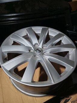 ALU disky originál Volvo 5x108 r19 - 2