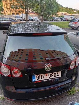 Prodám Volkswagen Golf 5 - 2