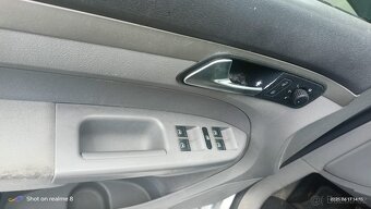 Volkswagen Touran 2.0Tdi Dsg - 2