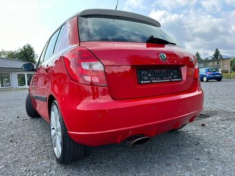 🚗 Prodám Škoda Fabia II Sport 1.2 TSI 63 kW – r. 2011, červ - 2