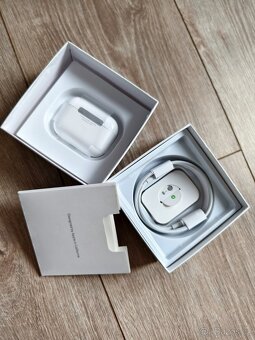 Apple AirPods Pro 2 generace - 2