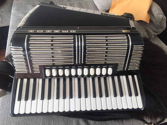 Pouzdro na akordeon Hohner Morino V S Cassotto 120 basů, 5s - 2