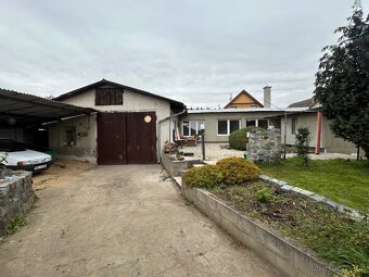 Komplex dvou chat s velkou garáži a pozemkem - 2