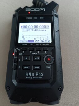 Kapesní rekordér Zoom H4n pro - 2