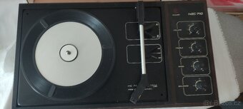 Gramofon retro - 2