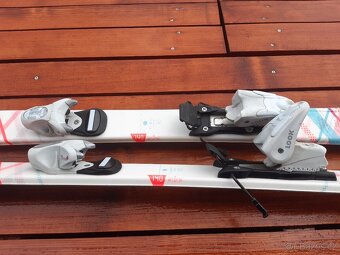 Dětské / juniorské dívčí lyže 140 - 2