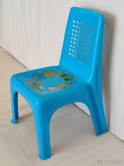 Židlička dětská plastová 150,- Kč - 2