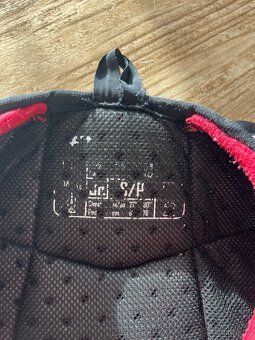 Hokejová výstroj - 2