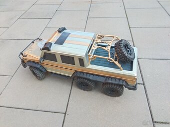 RC model Mercedes - 2