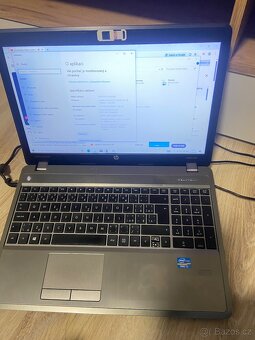 Prodám 3 notebooky – každý má drobnou vadu, jinak plně funkč - 2