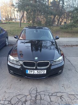 BMW 320i,125 kW,r.2009,najeto 192000 - 2