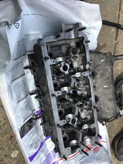 Motor 2.5 TDI V6 nahradni dily - 2