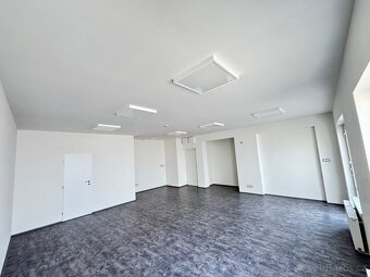 55m2 obchodní prostory - 2