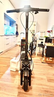 Segway Ninebot ZT3 PRO, úplně nova elektrokoloběžka, 40km/h - 2