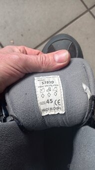 Kolečkové brusle inline velikost 45 - 2