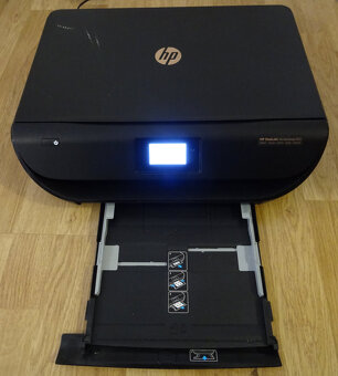 Tiskárna HP DeskJet 4535 All-In-One - 2