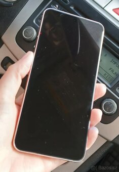 Prodám Samsung S22 - 128 GB, 8GB RAM - 2
