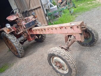 Traktor RS 09 - 2