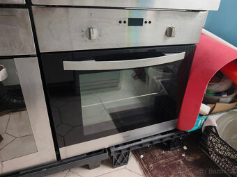 Vestavná trouba Whirlpool AKP 241, horkovzduch - 2