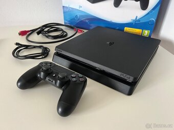 Prodám PlayStation 4 Slim 500GB - 2