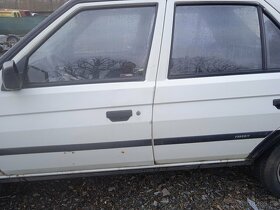 Škoda Favorit r.v. 1993 na náhradní díly - 2