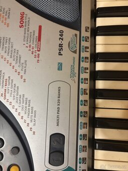 Klávesy prodej Yamaha PSR 240 - 2