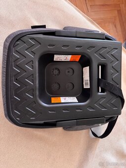 Podsedák do auta 22-36kg - 2